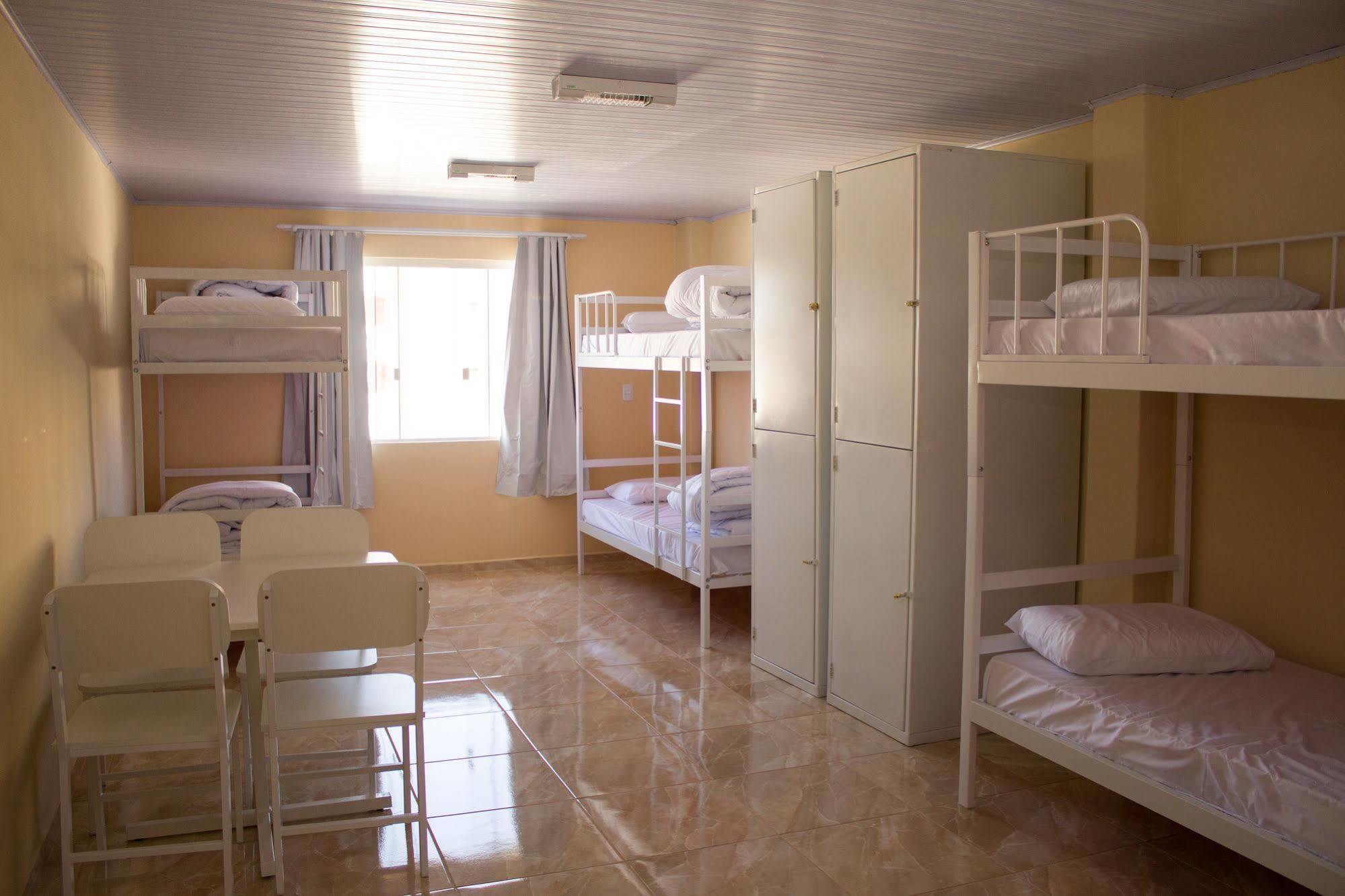 Hostel Solluz Куритиба Экстерьер фото
